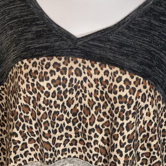 UMGEE USA Women's Color Block Cheetah Tunic 1X 1XL 0634 - Picture 3 of 5
